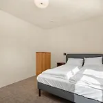 - Bedroom With Private Bathroom 스타방에르