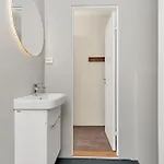 - Bedroom With Private Bathroom Maison d'hôtes