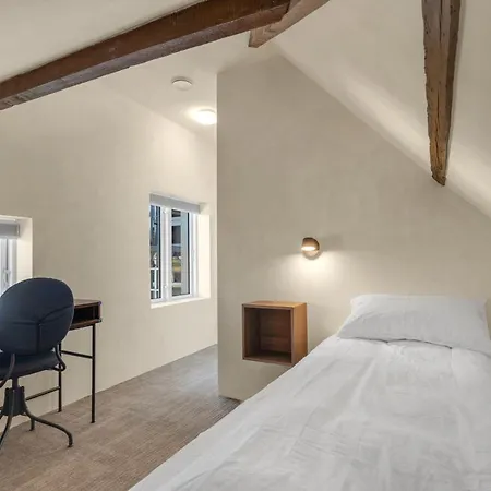 - Bedroom With Private Bathroom * 스타방에르