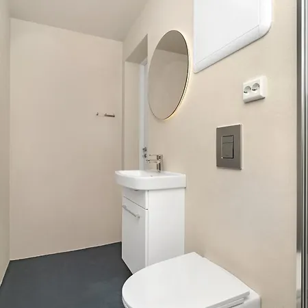 - Bedroom With Private Bathroom * Stavanger