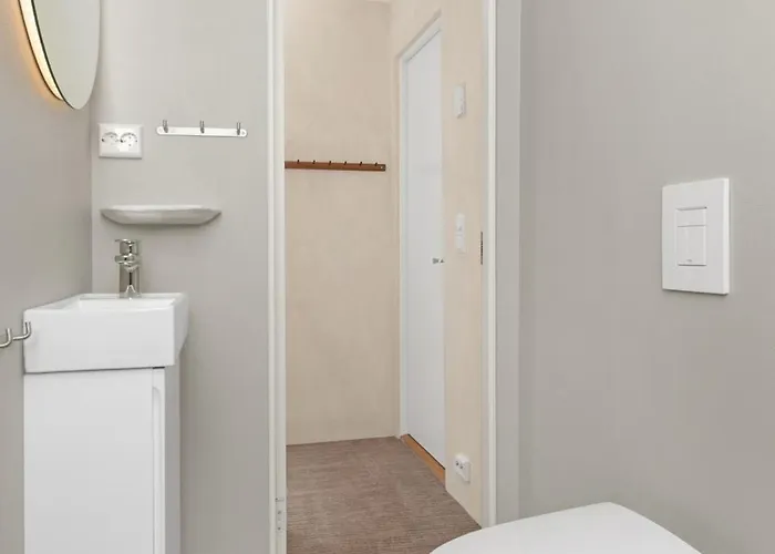 Gasthuis - Bedroom With Private Bathroom