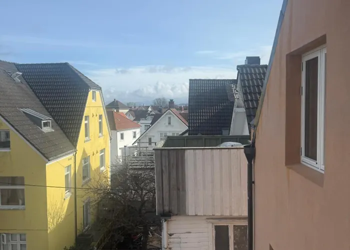 - Bedroom With Private Bathroom 3* Stavanger